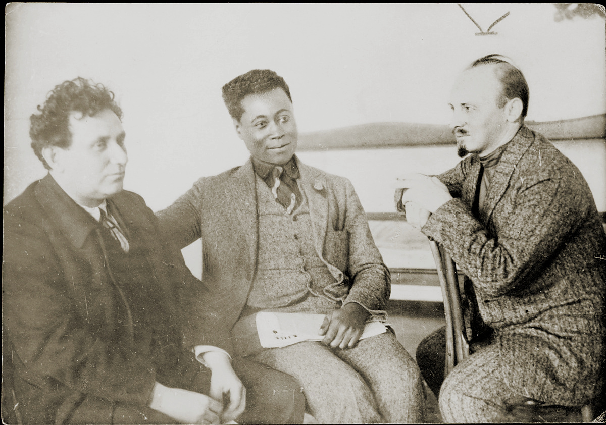 Photo of Russian revolutionary leaders Grigory Zinoviev, Nikolai Bukharin with Claude McKay in 1923.